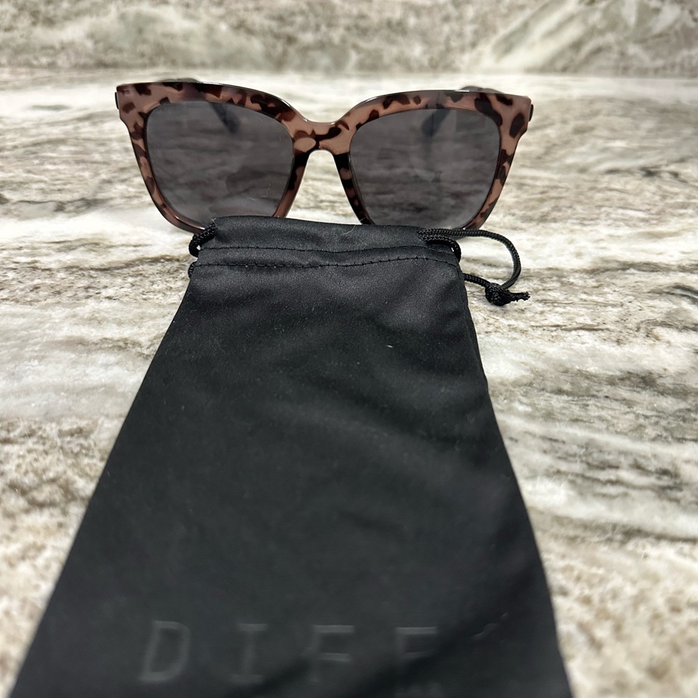 Diff Eyewear Leopard Print Sunglasses
